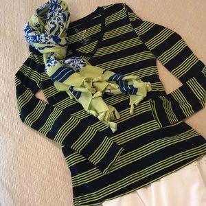 Gap long sleeve v neck stripe shirt size M